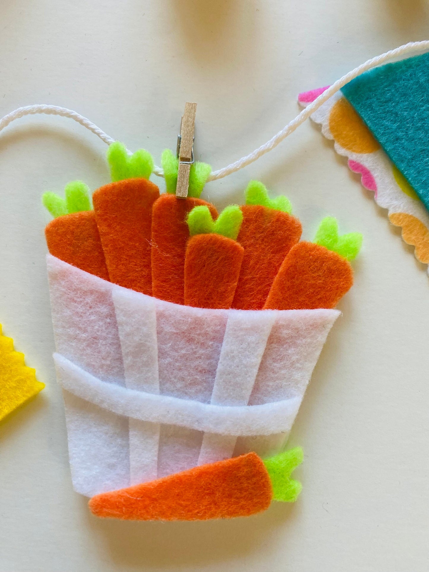 Easter Booth Miniature Felt Clothesline Banner Easter Fair Bunting Garland Home Decoration Wall Hanging