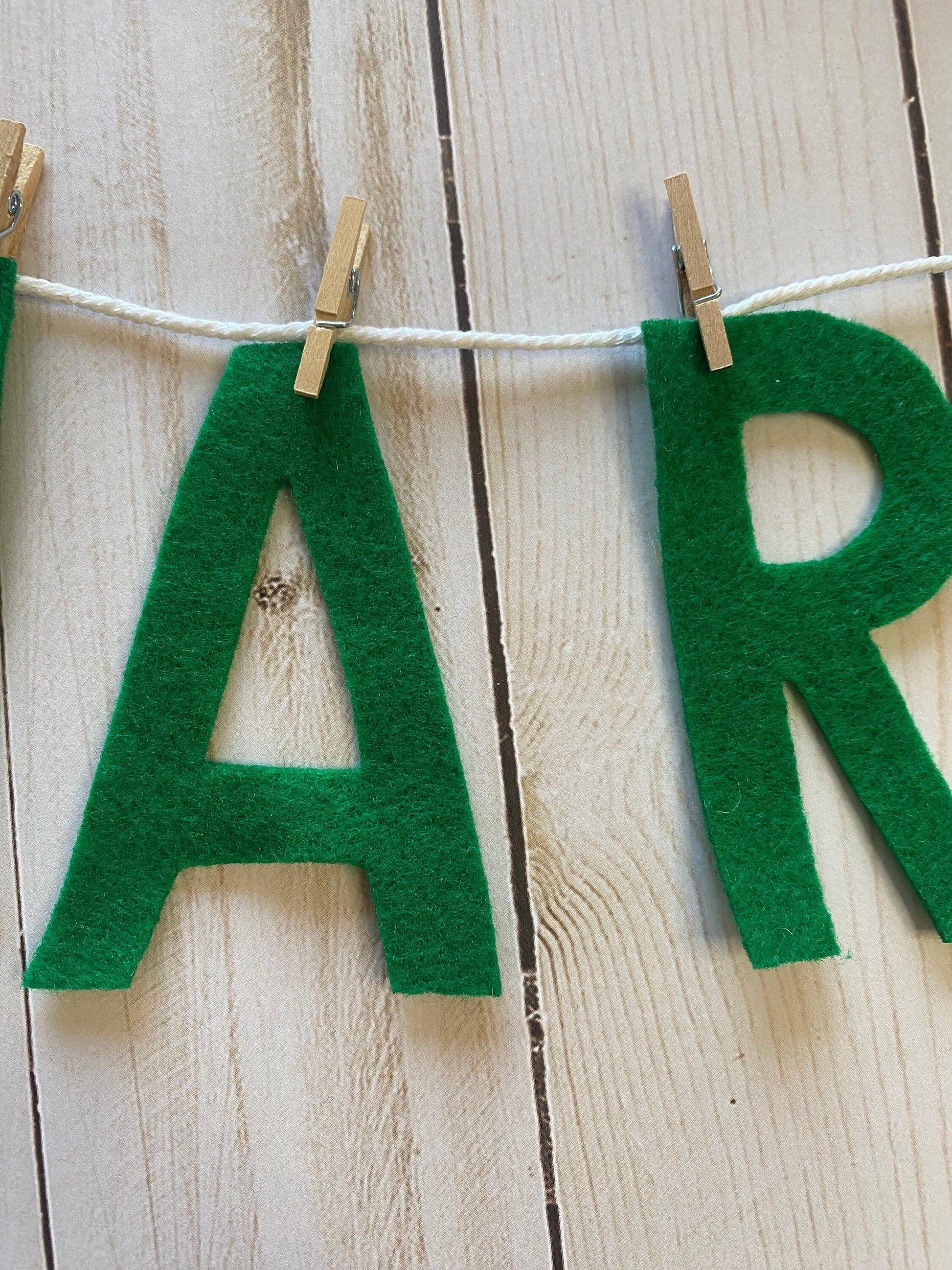 March Monthly Banner, Lion & Lamb Garland, Bulletin Board Decoration