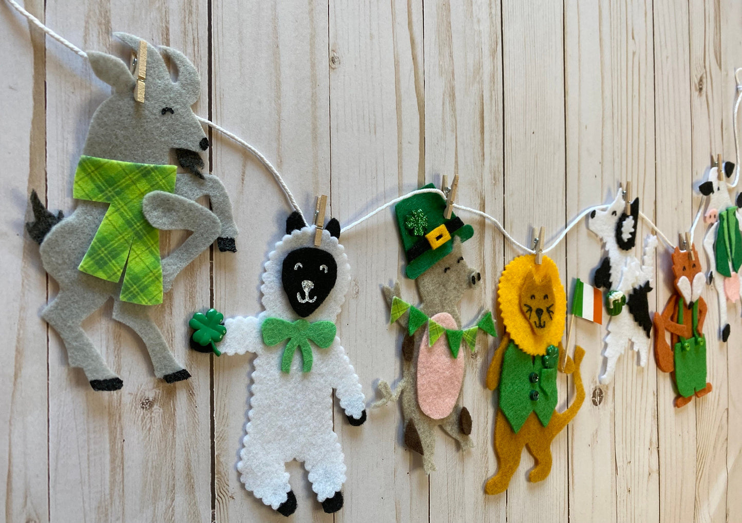 St. Patrick’s Day Animals Banner March Garland Farm Animals Bunting Wall Hanging Decoration