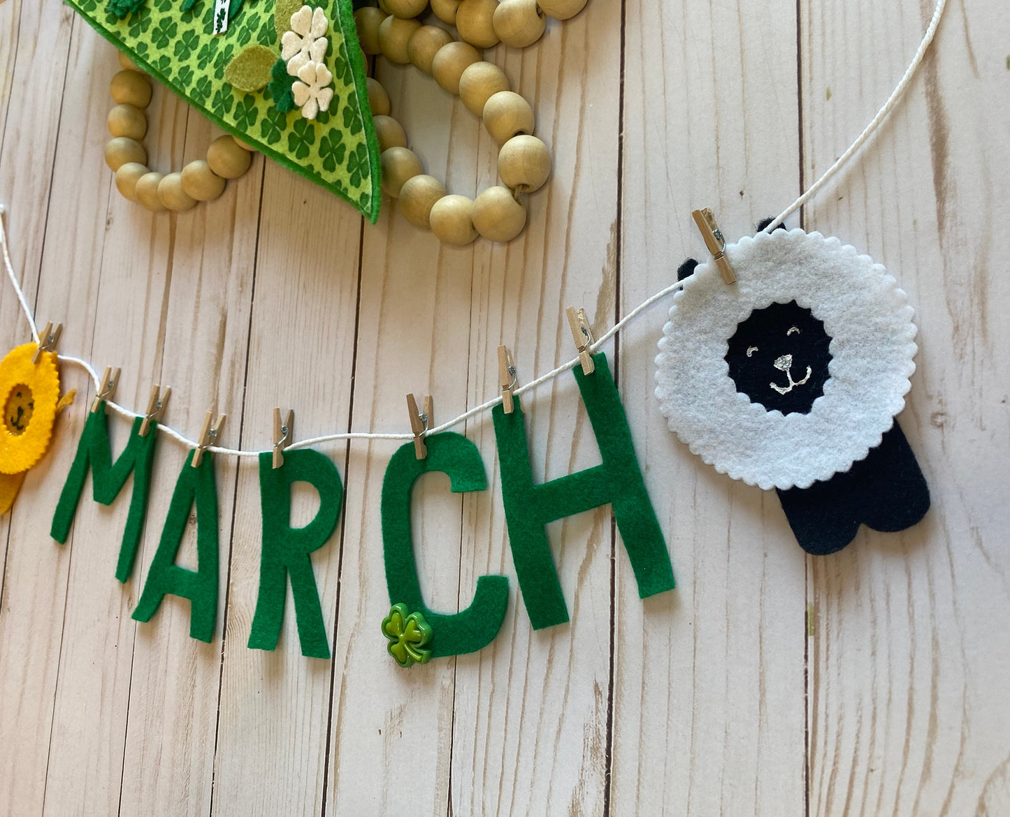 March Monthly Banner, Lion & Lamb Garland, Bulletin Board Decoration