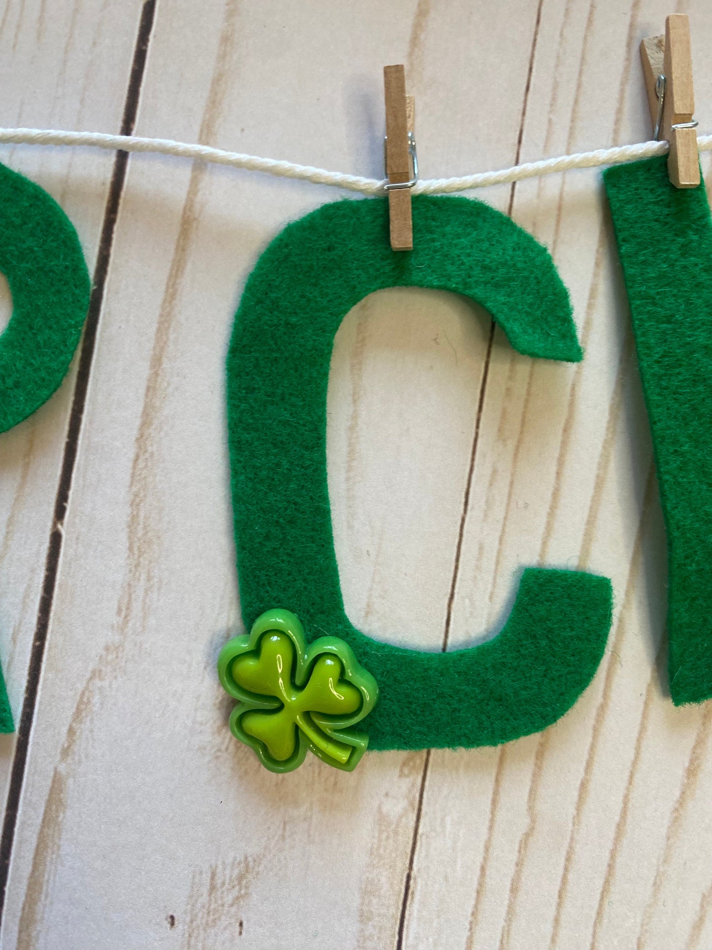 March Monthly Banner, Lion & Lamb Garland, Bulletin Board Decoration