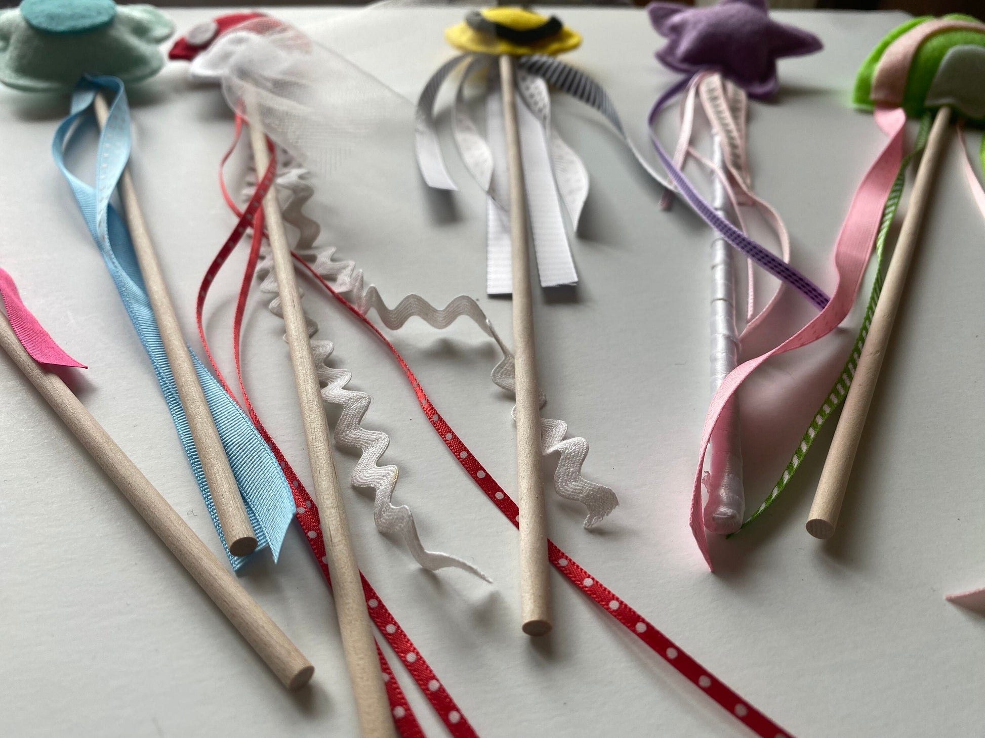 Felt Wand Toys for Kids, Ribbon Twirlers for Children