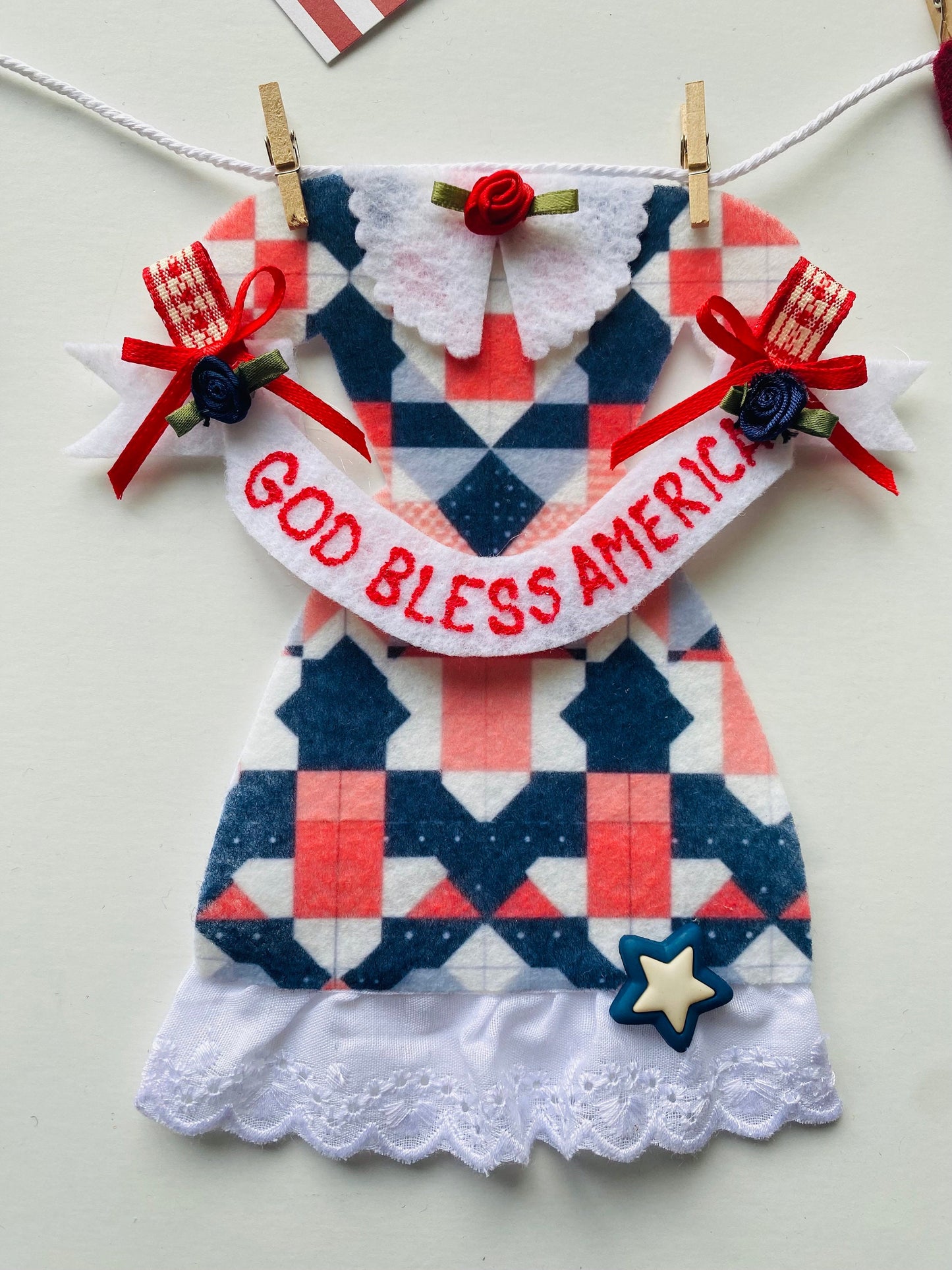 Patriotic God Bless America Banner, Miniature Felt Americana Dress Clothesline Bunting, Liberty Bell Garland, Wall Hanging Decor for July 4