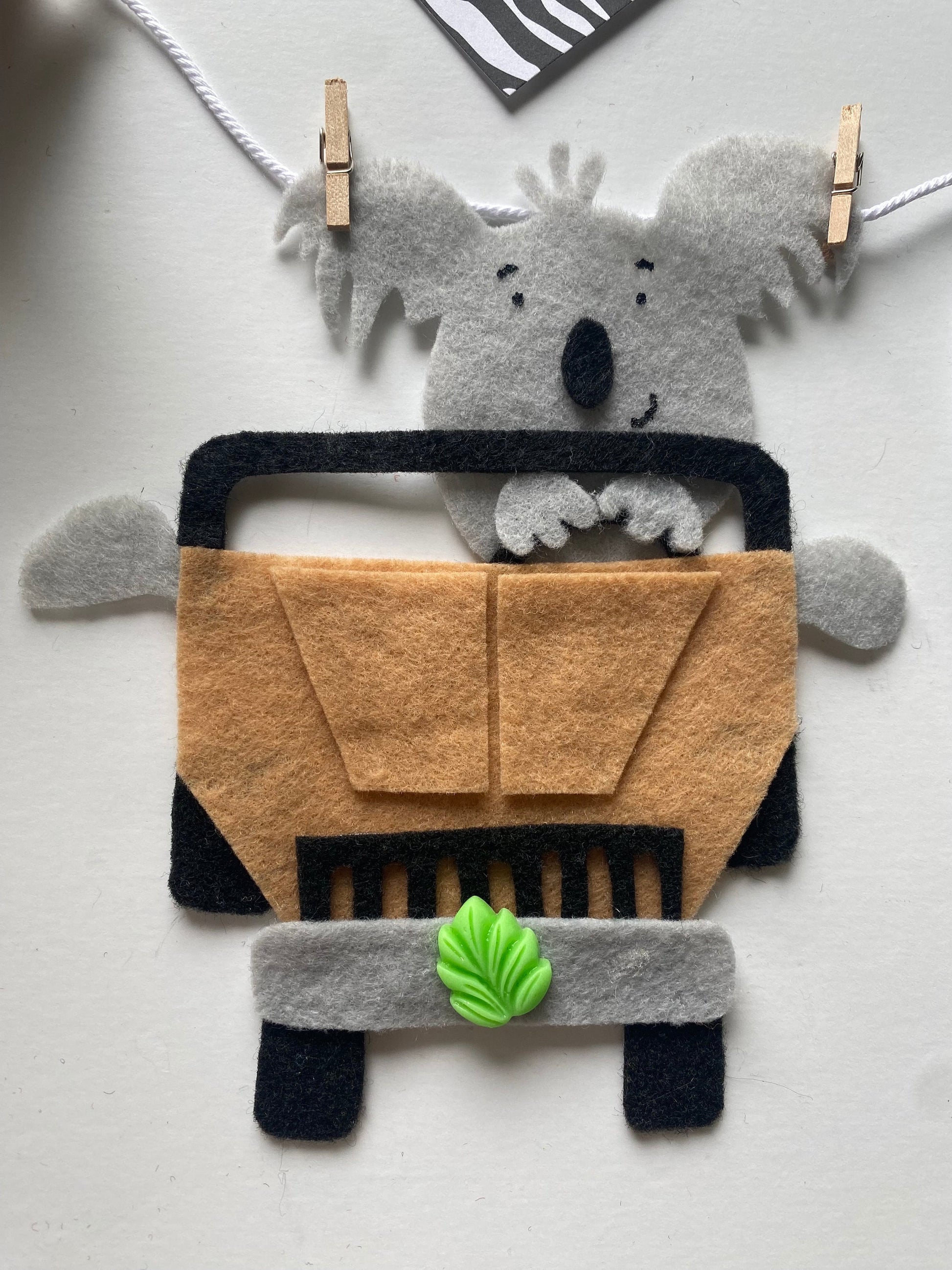 African Safari Animal Felt Banner, Jungle Safari Garland, Bunting, Nursery Wall Hanging, Party Decoration