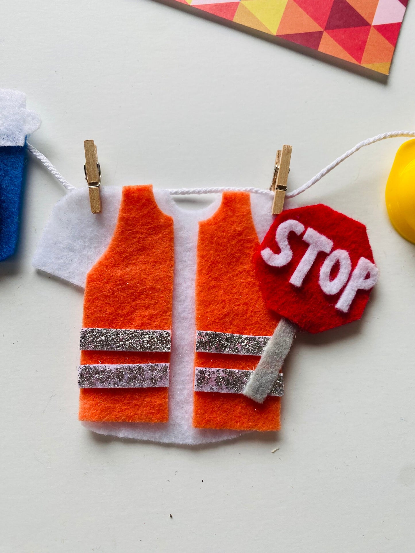 Construction Worker Miniature Felt Clothesline Banner, Work Zone Garland, Wall Hanging Party Decoration