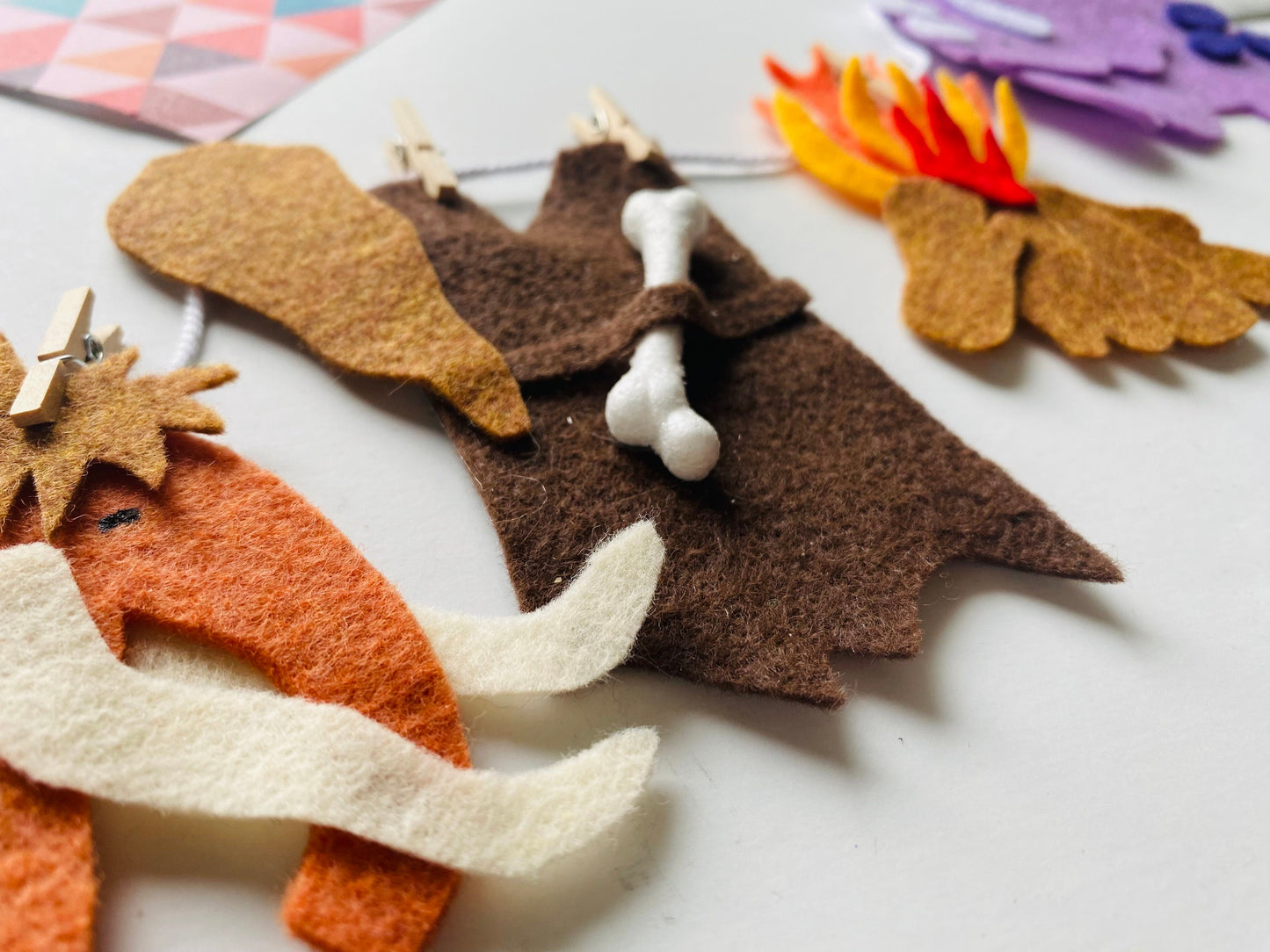 Cave Man & Woman Felt Banner, Dinosaur Garland, Volcano Bunting, Prehistoric Pennant, Wall Hanging Decoration for Parties