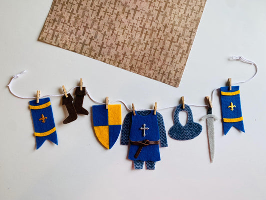 Medieval Knight’s Chainmail Armor Clothesline Banner, Miniature Felt Laundry Line Decoration, Bunting, Garland for Party or Renaissance Fair