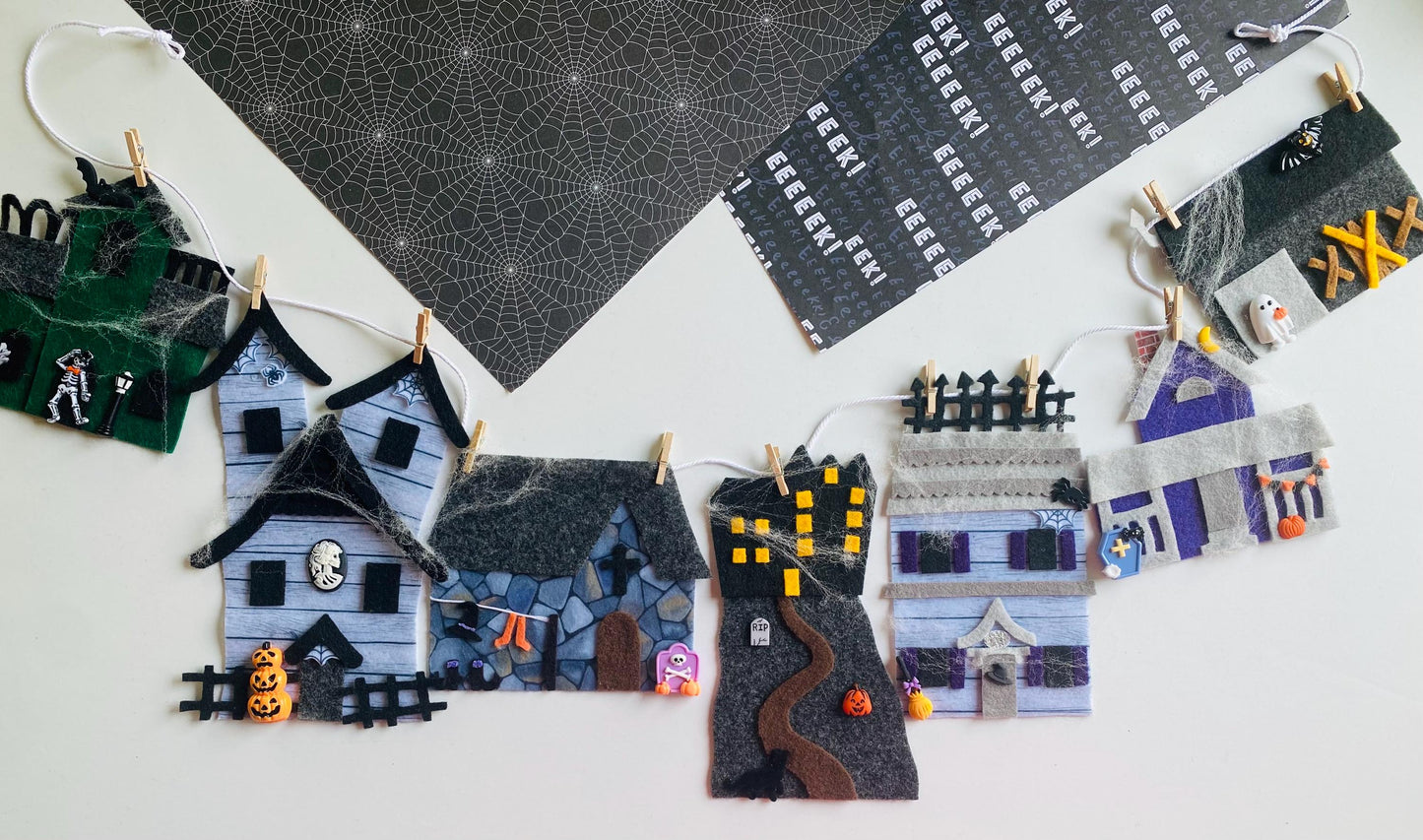 Haunt Houses Felt Banner, Spooky Village Garland, Halloween Bunting, Wall Hanging Decoration for Parties and Home Decor