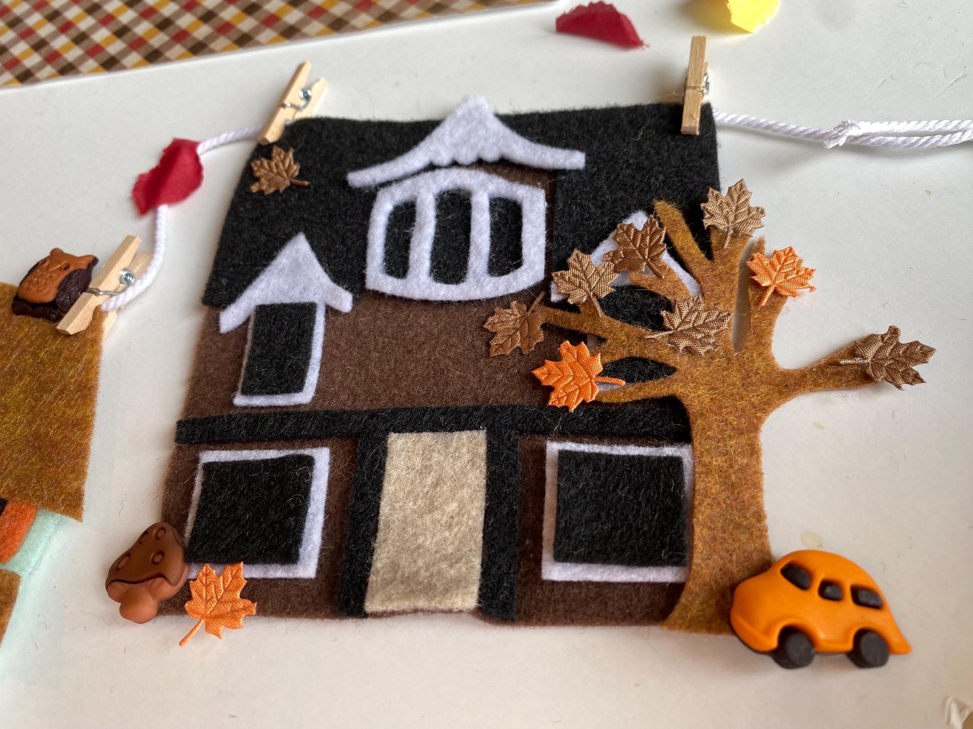 Autumn Houses Village Banner, Fall Town Garland, Cottages Bunting, Felt Wall Hanging Decoration