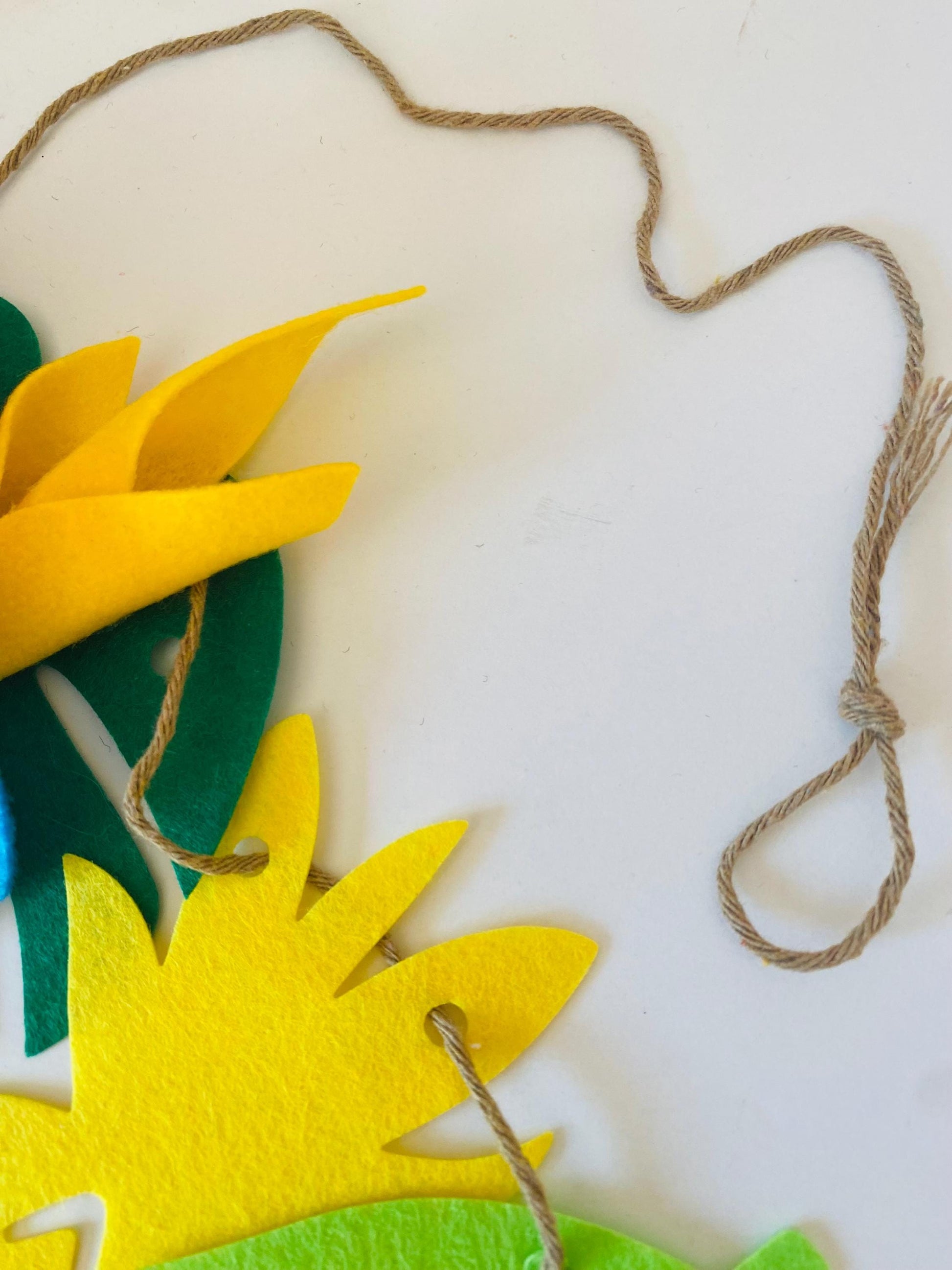 Tropical Hibiscus Pineapple and Monstera Leaf Felt Garland Summer Luau Banner Bunting Wall Hanging Decoration for Parties and Home Decor