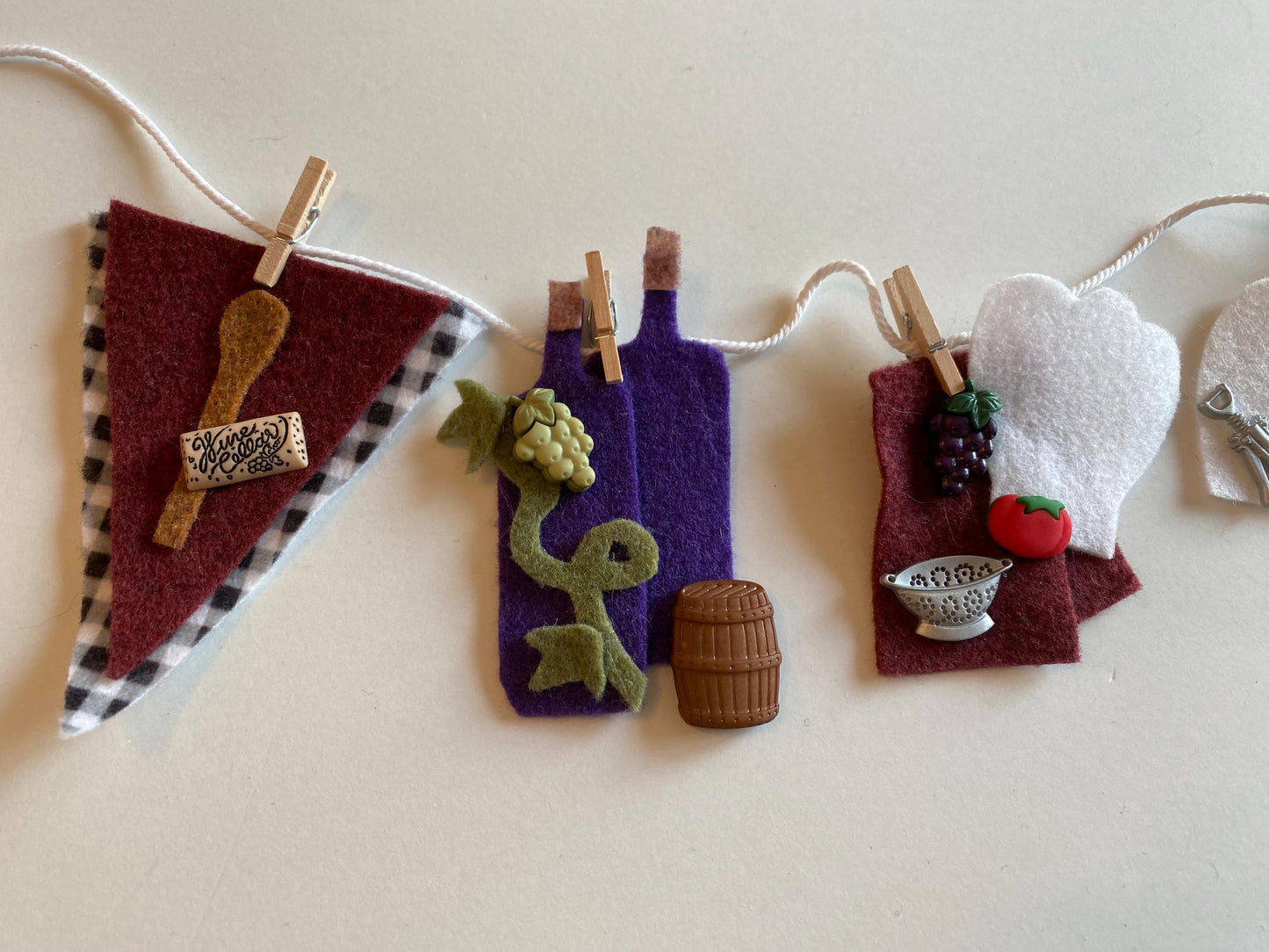 Italian Chef Miniature Felt Clothesline Banner Wine Garland Wall Hanging Bunting Decoration for Wine Lovers