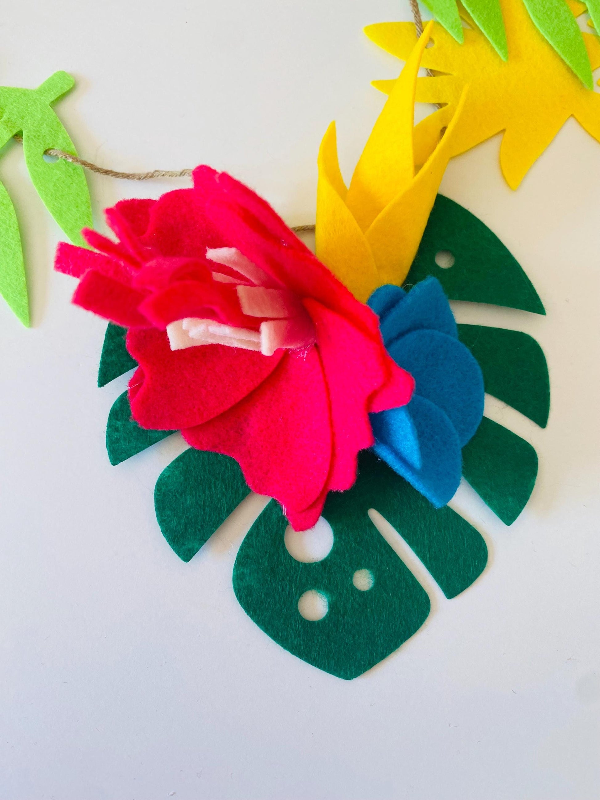 Tropical Hibiscus Pineapple and Monstera Leaf Felt Garland Summer Luau Banner Bunting Wall Hanging Decoration for Parties and Home Decor