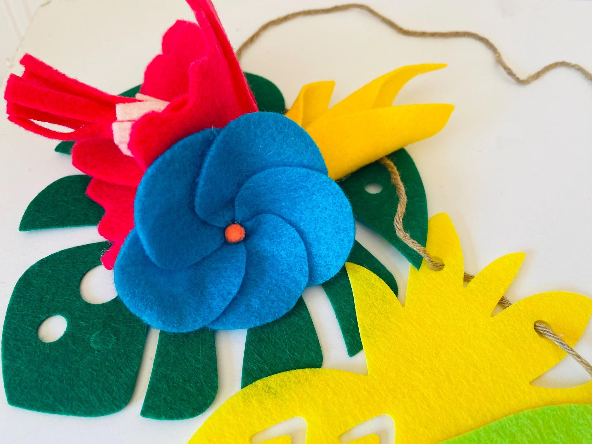 Tropical Hibiscus Pineapple and Monstera Leaf Felt Garland Summer Luau Banner Bunting Wall Hanging Decoration for Parties and Home Decor