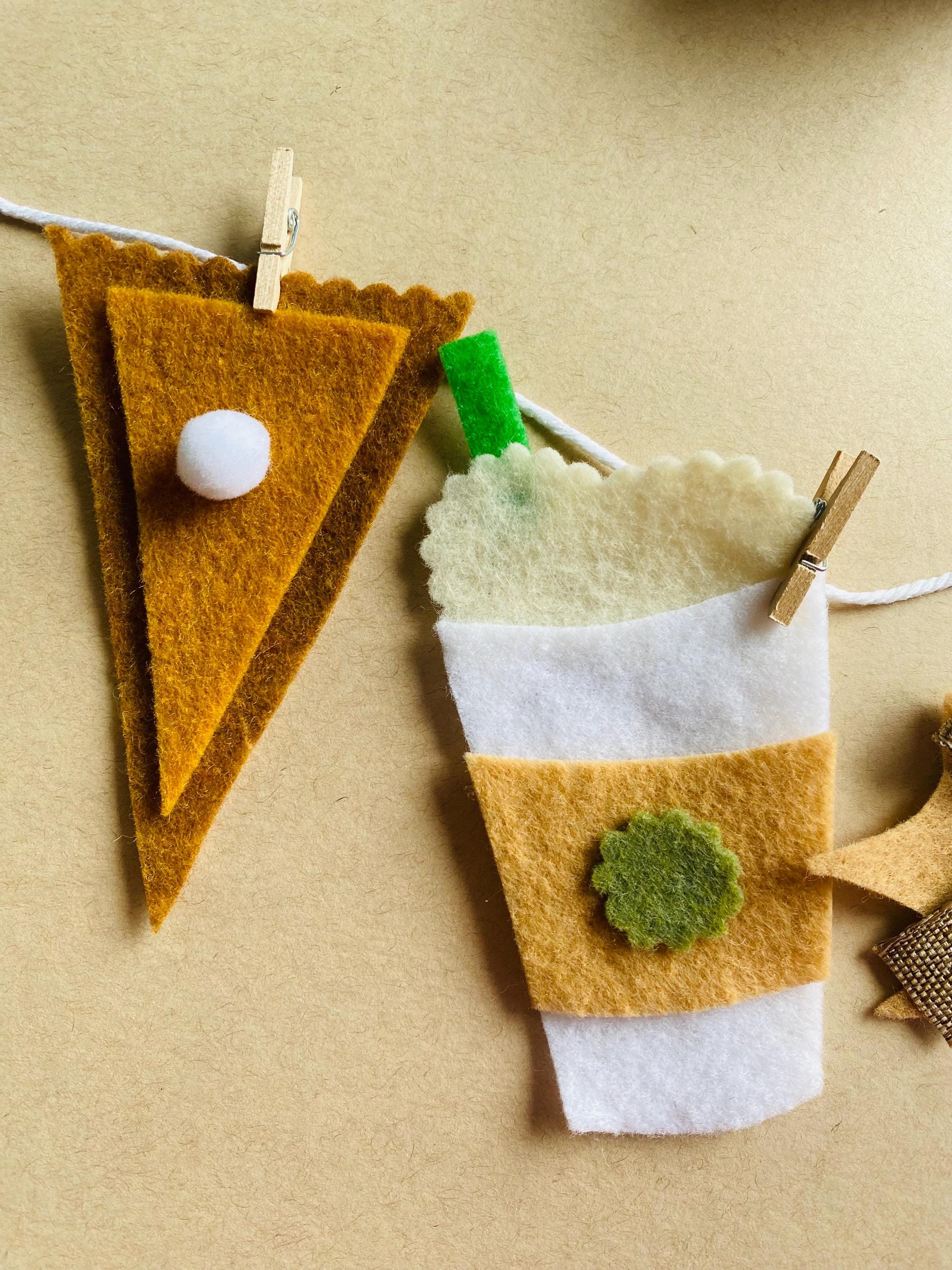 Fall Pumpkin Spice Miniature Clothesline Decoration Banner Garland Felt Bunting Autumn Harvest