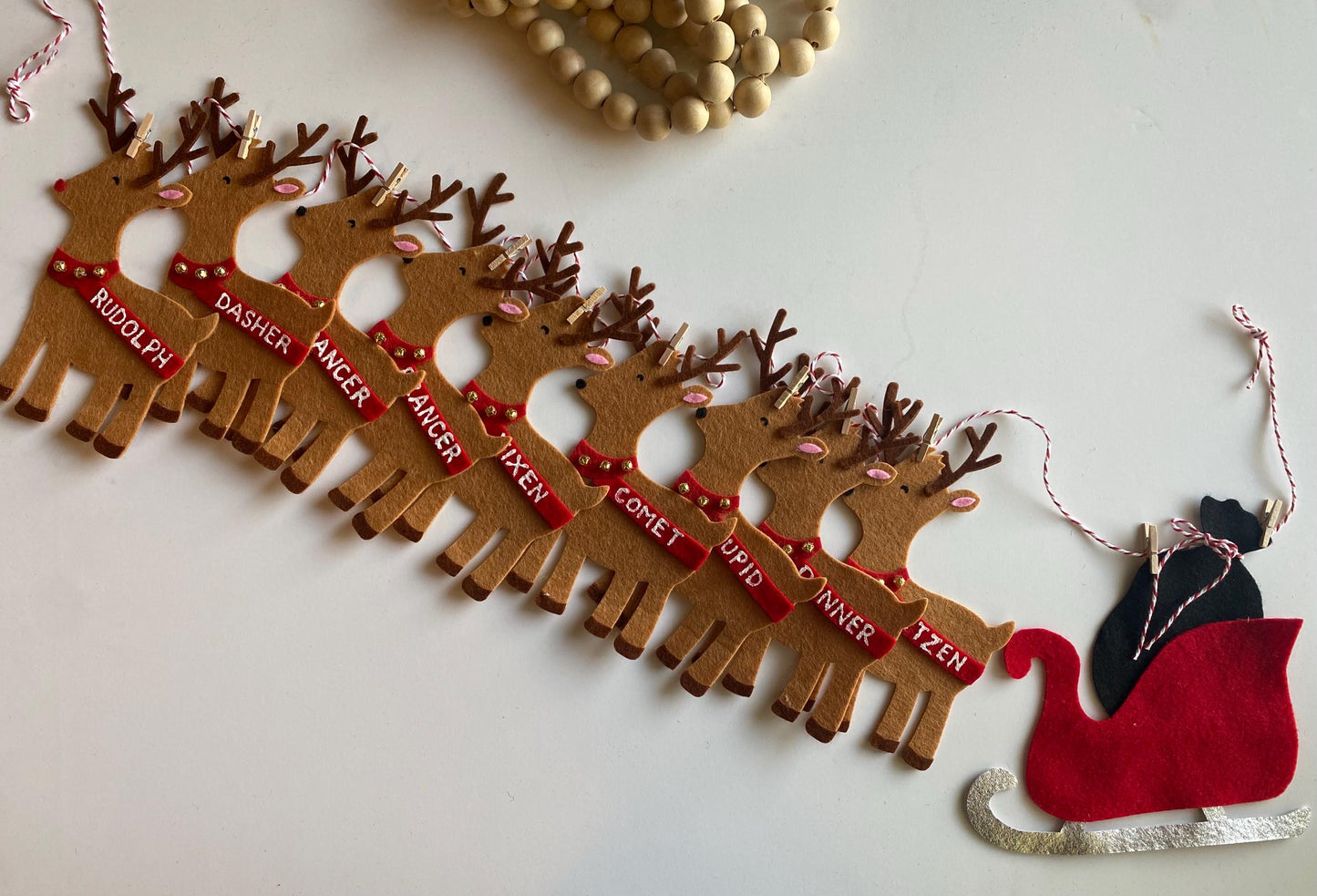 Reindeer and Santa’s Sleigh Bunting, Christmas Holiday Garland, Rudolph, Dasher, and Dancer Banner for Fireplace Mantel Home Decoration