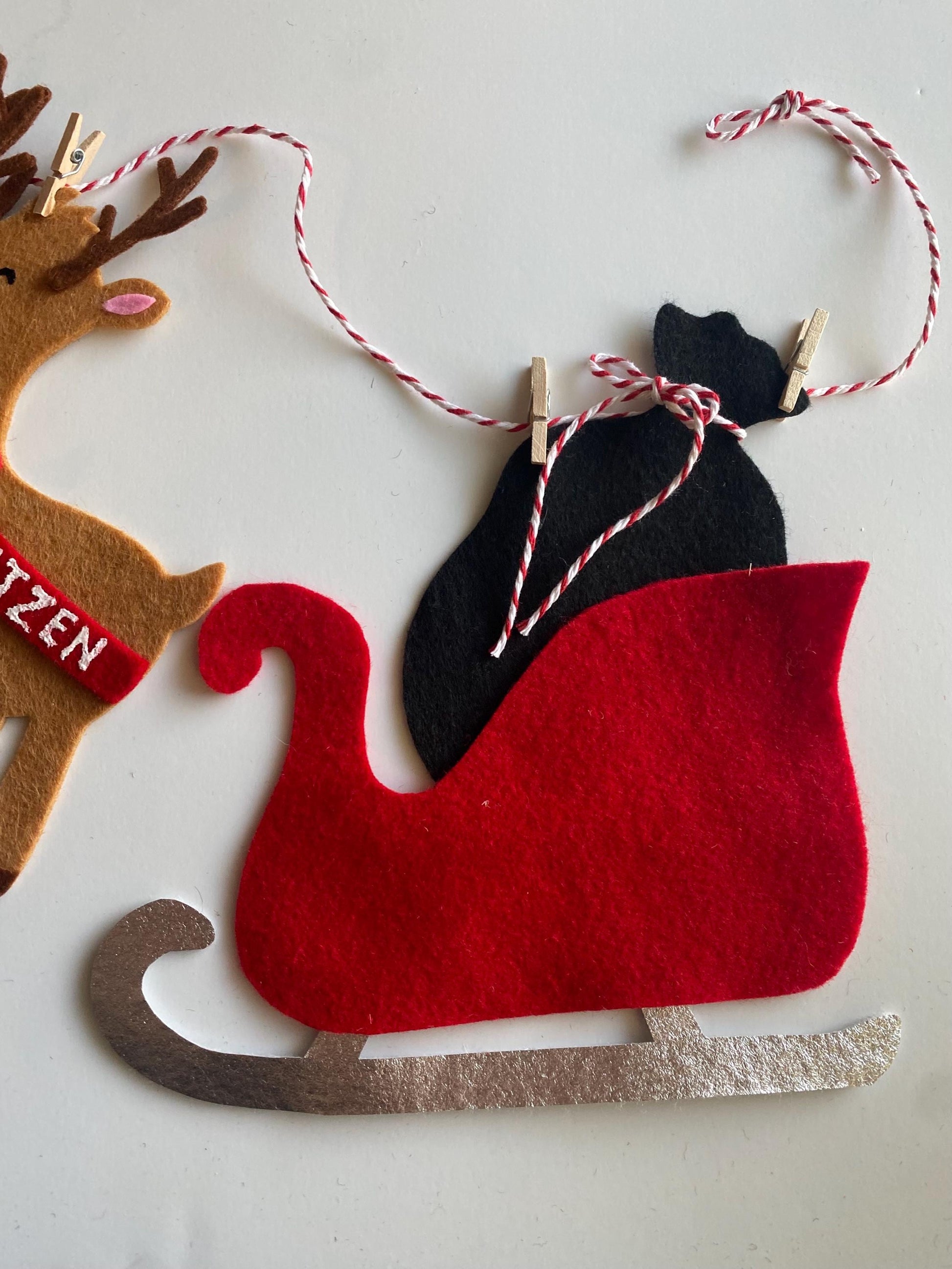 Reindeer and Santa’s Sleigh Bunting, Christmas Holiday Garland, Rudolph, Dasher, and Dancer Banner for Fireplace Mantel Home Decoration