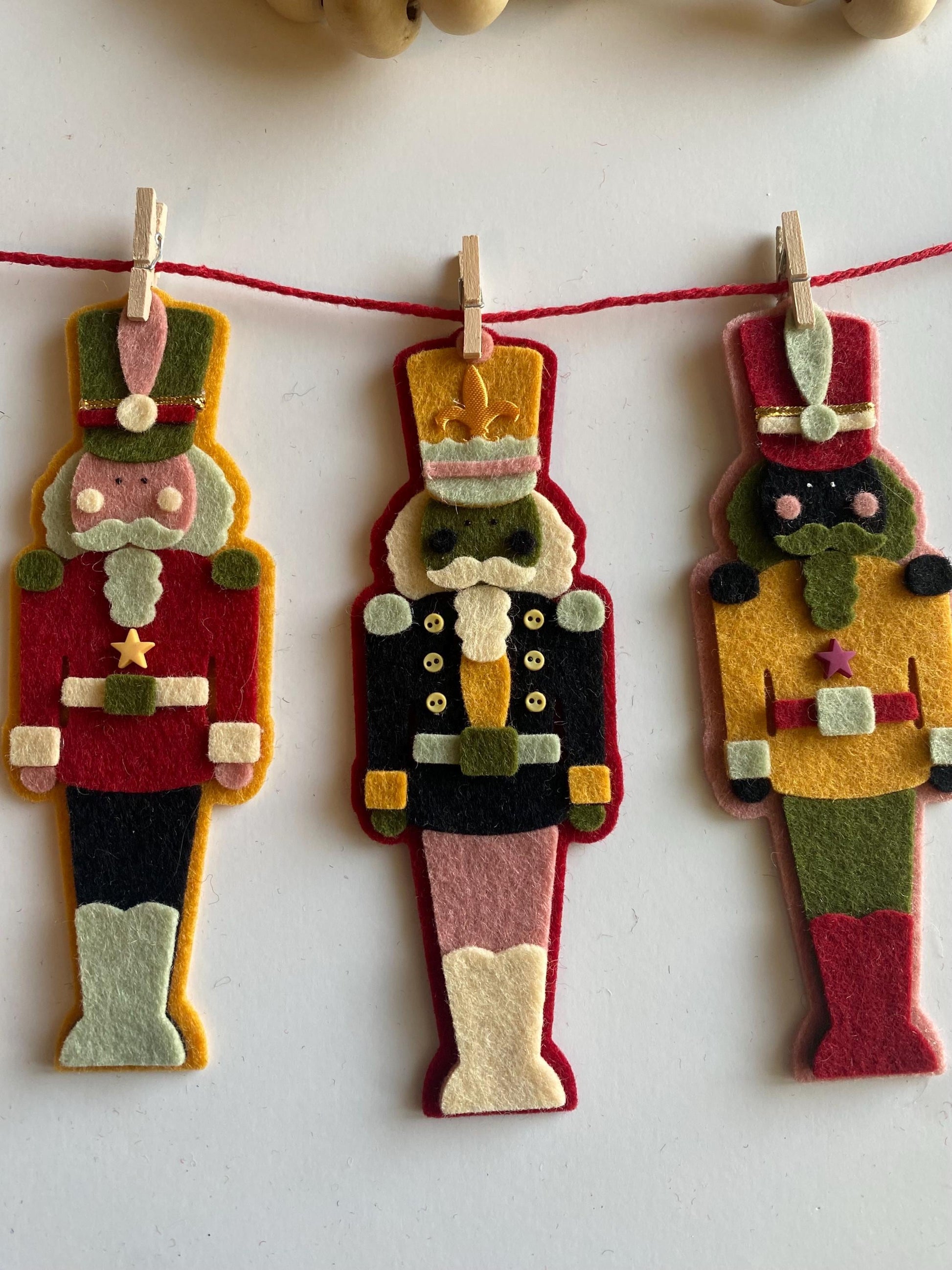 Nutcracker Christmas Banner, The Nutcracker Ballet Garland, Wooden Toy Soldier Bunting, December Holiday Decoration, Fireplace Mantel Swag