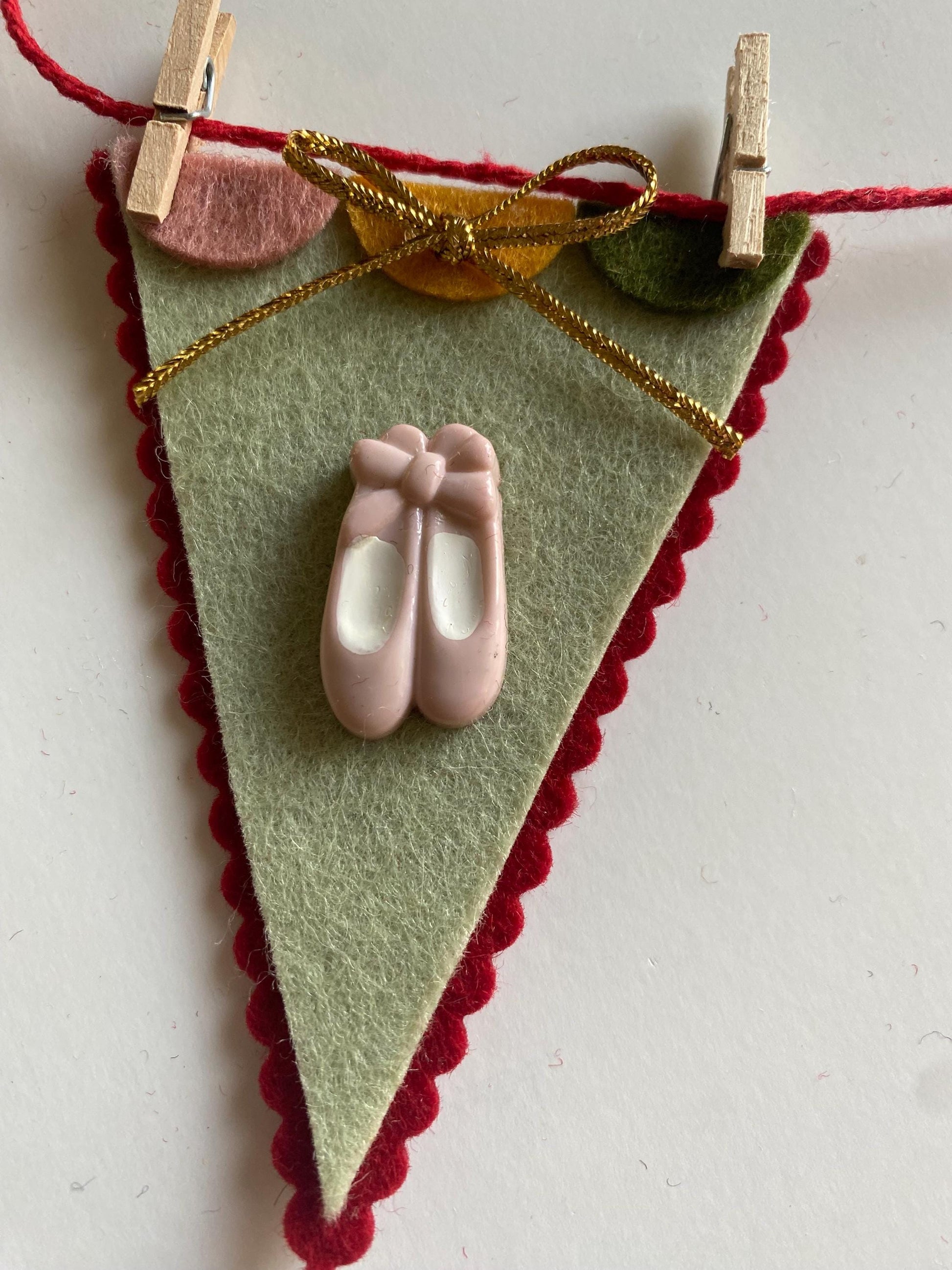 Nutcracker Christmas Banner, The Nutcracker Ballet Garland, Wooden Toy Soldier Bunting, December Holiday Decoration, Fireplace Mantel Swag