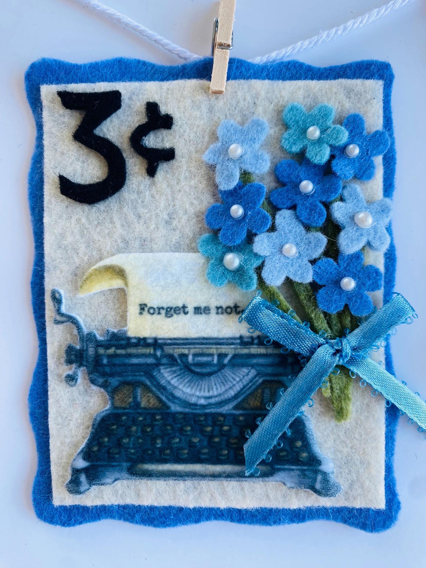 Vintage Inspired Felt Stamps Banner, Valentine’s Day Stamp Garland, Cupid Clothesline Banner, Victorian Style Postage Stamp Home Decoration