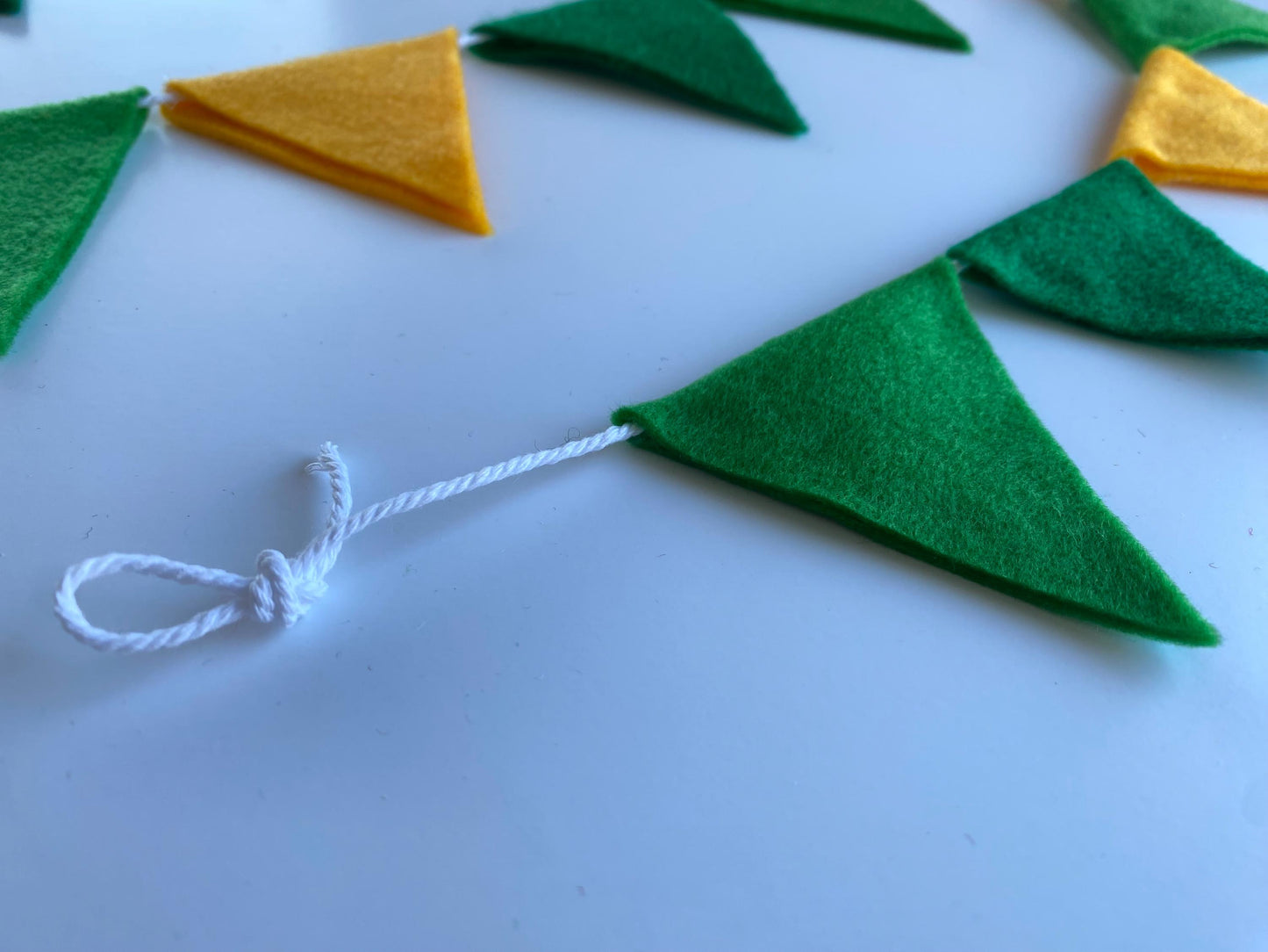 Triangle Bunting, St Patrick’s Day Green and Yellow Triangle Flag Garland, Mardi Gras Bunting, 6 feet long Felt Mantel Swag