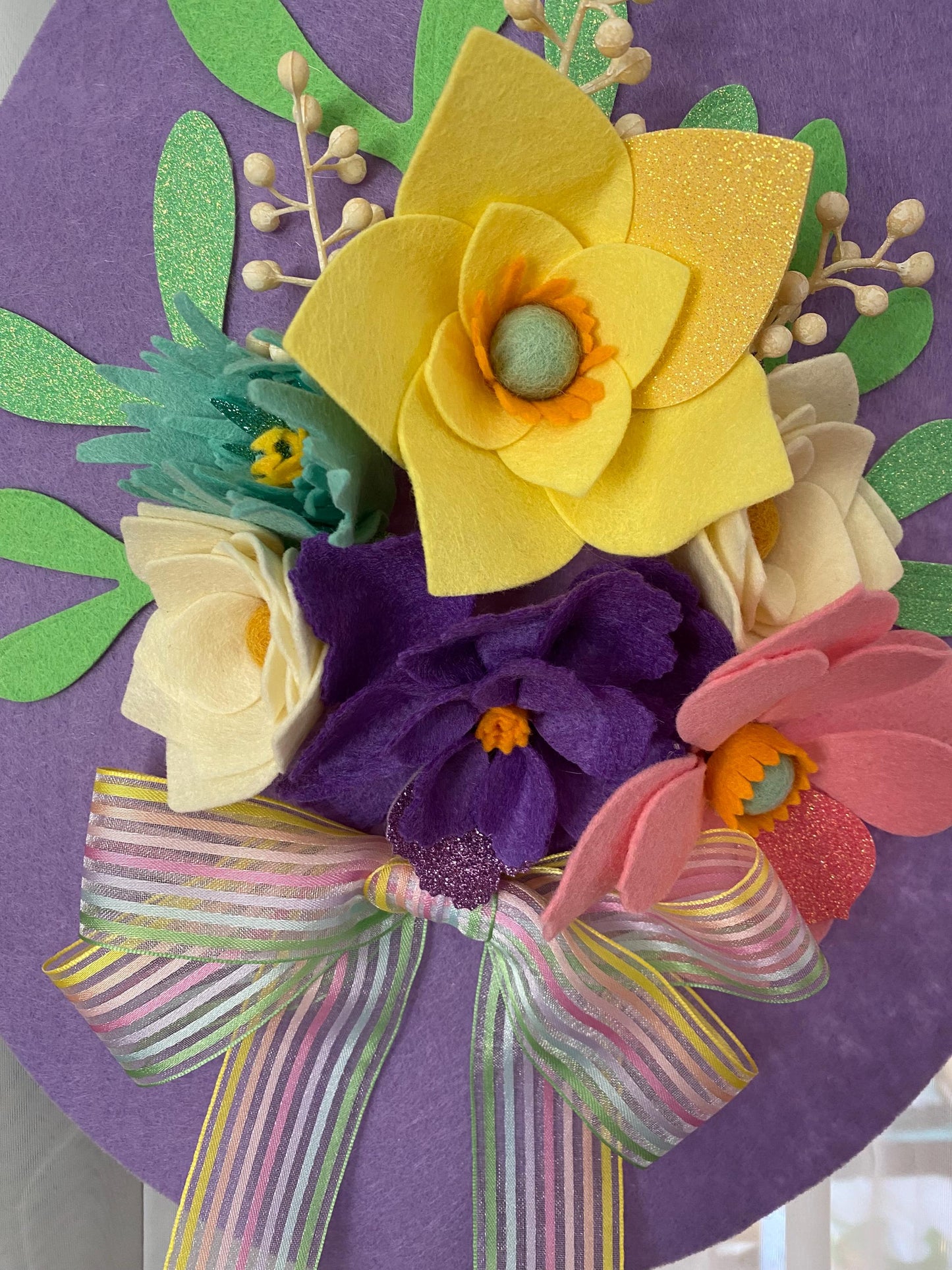Felt Flower Egg Door Hanger, Easter Egg Wall Hanging with Bow and Florals for Spring Home Decoration