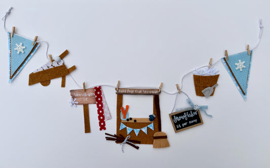 Build a Snowman Booth Miniature Felt Clothesline Banner, Snow Garland, Snowflake Bunting, January Wall Hanging for Decoration