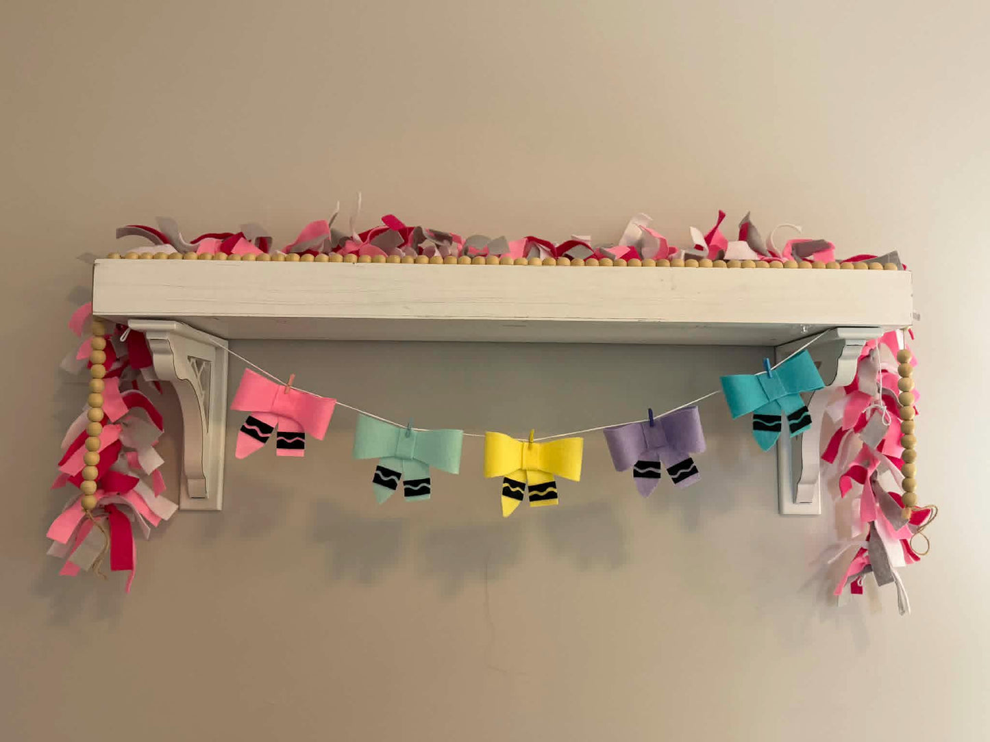 Crayon Bow Felt Garland, Pastel Classroom Banner, Art Bunting, Teacher Bulletin Board Wall Hanging Decoration