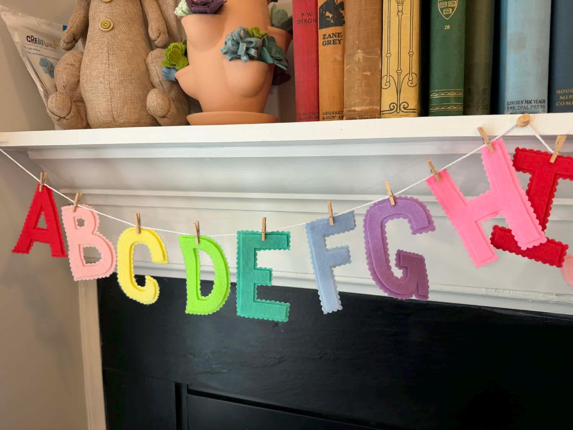 ABC Pastel Rainbow Alphabet Garland, Felt Clothesline Banner, Classroom Bunting for Decoration