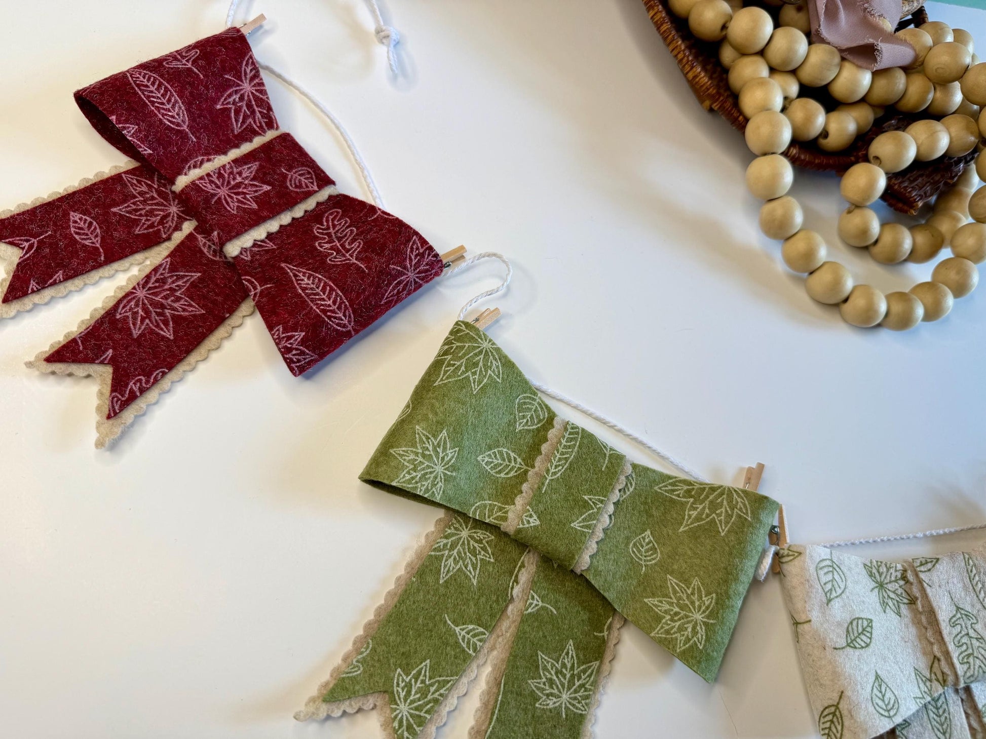 Fall Bow Felt Garland, Autumn Banner, Leaf Bow Bunting, Seasonal Wall Hanging or Fireplace Mantel Decoration