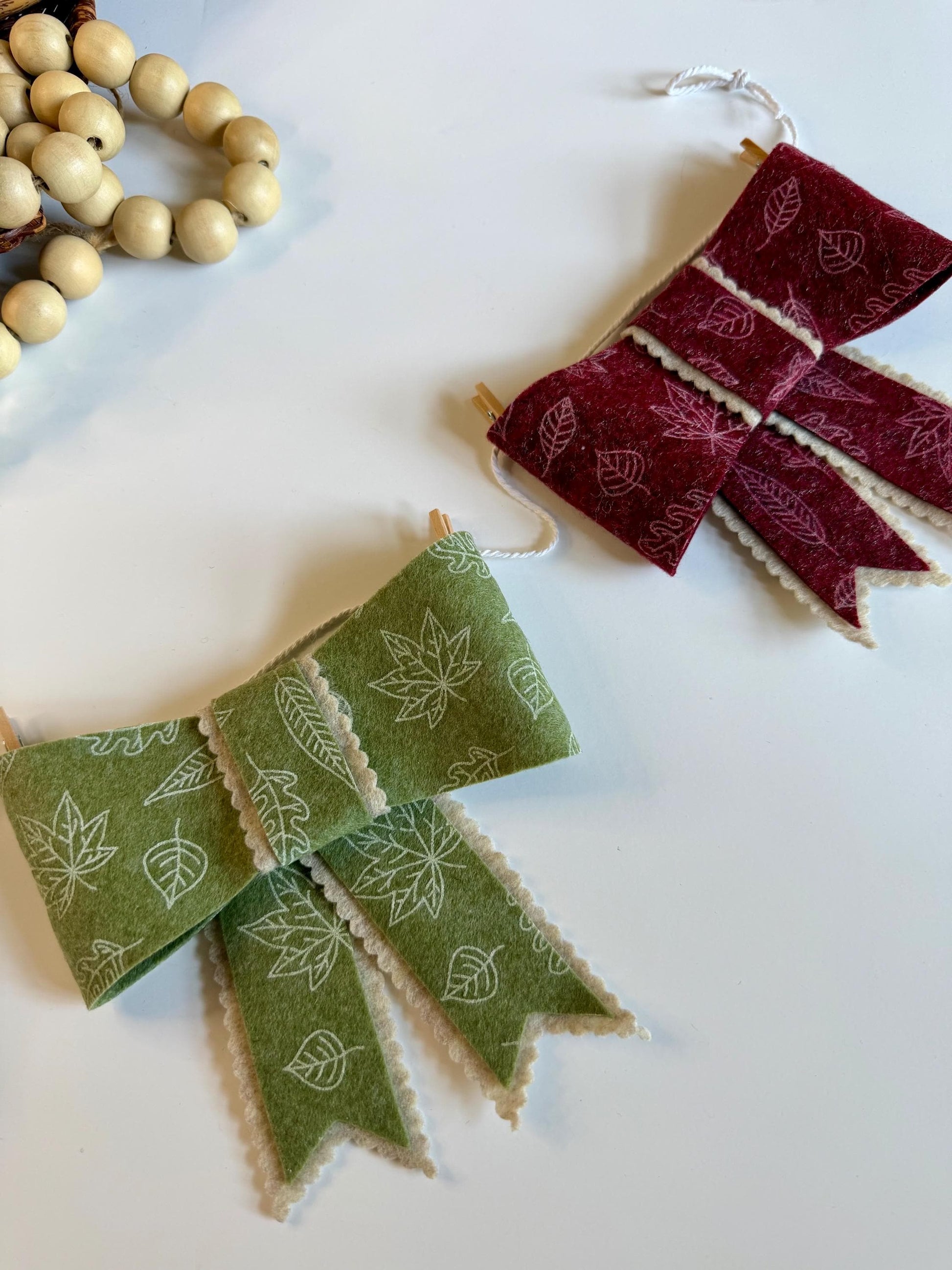 Fall Bow Felt Garland, Autumn Banner, Leaf Bow Bunting, Seasonal Wall Hanging or Fireplace Mantel Decoration