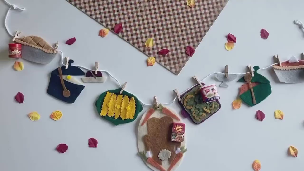 Thanksgiving Meal Miniature Felt Banner, Friendsgiving Garland, Dinner Bunting, Wall Hanging Decoration for November, Hostess Gift