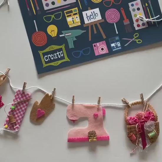 Crafting Banner, Miniature Felt Craft-Lovers Garland, Crafters Bunting, Wall Hanging Decoration for Craft or Sewing Room