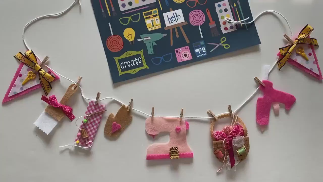 Crafting Banner, Miniature Felt Craft-Lovers Garland, Crafters Bunting, Wall Hanging Decoration for Craft or Sewing Room