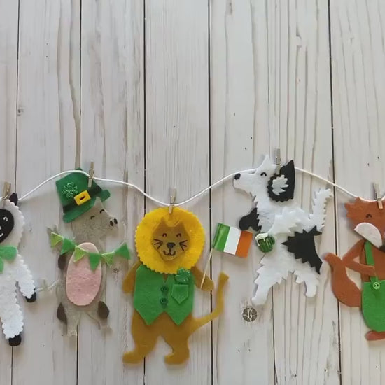 St. Patrick’s Day Animals Banner March Garland Farm Animals Bunting Wall Hanging Decoration