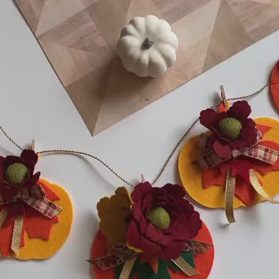 Fall Leaf and Pumpkin Banner Felt Garland Autumn Bunting Felt Flower Wall Hanging Seasonal Decoration