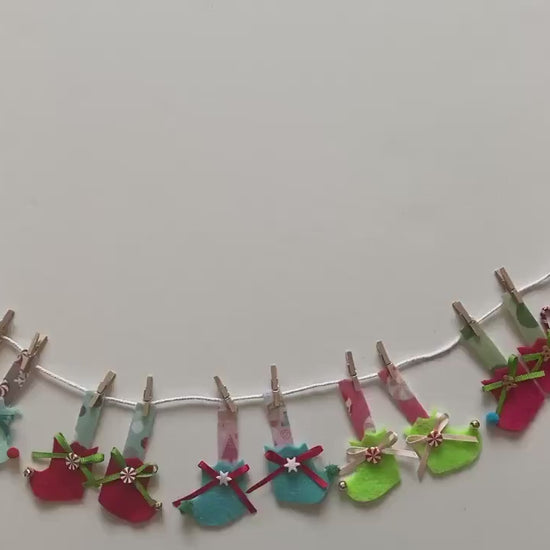 Elf Stockings Banner, Miniature Felt Elf Legs and Feet Garland, Shoes Bunting Tiered Tray Decor, Wall Hanging Decoration for Christmas