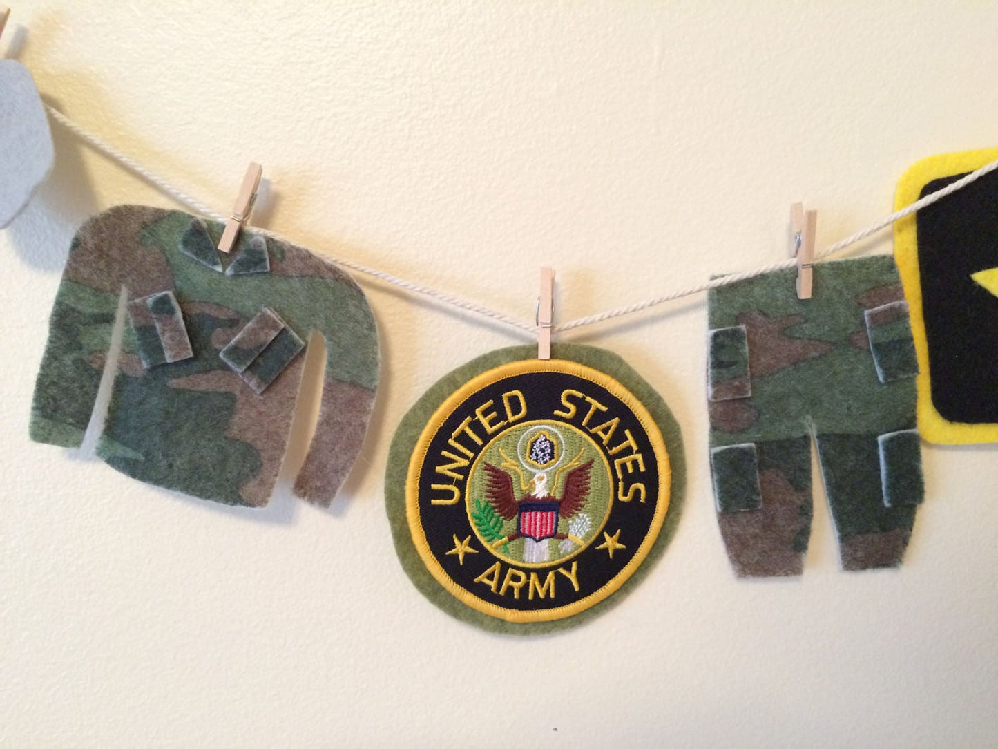 United States Army Miniature Felt Clothesline