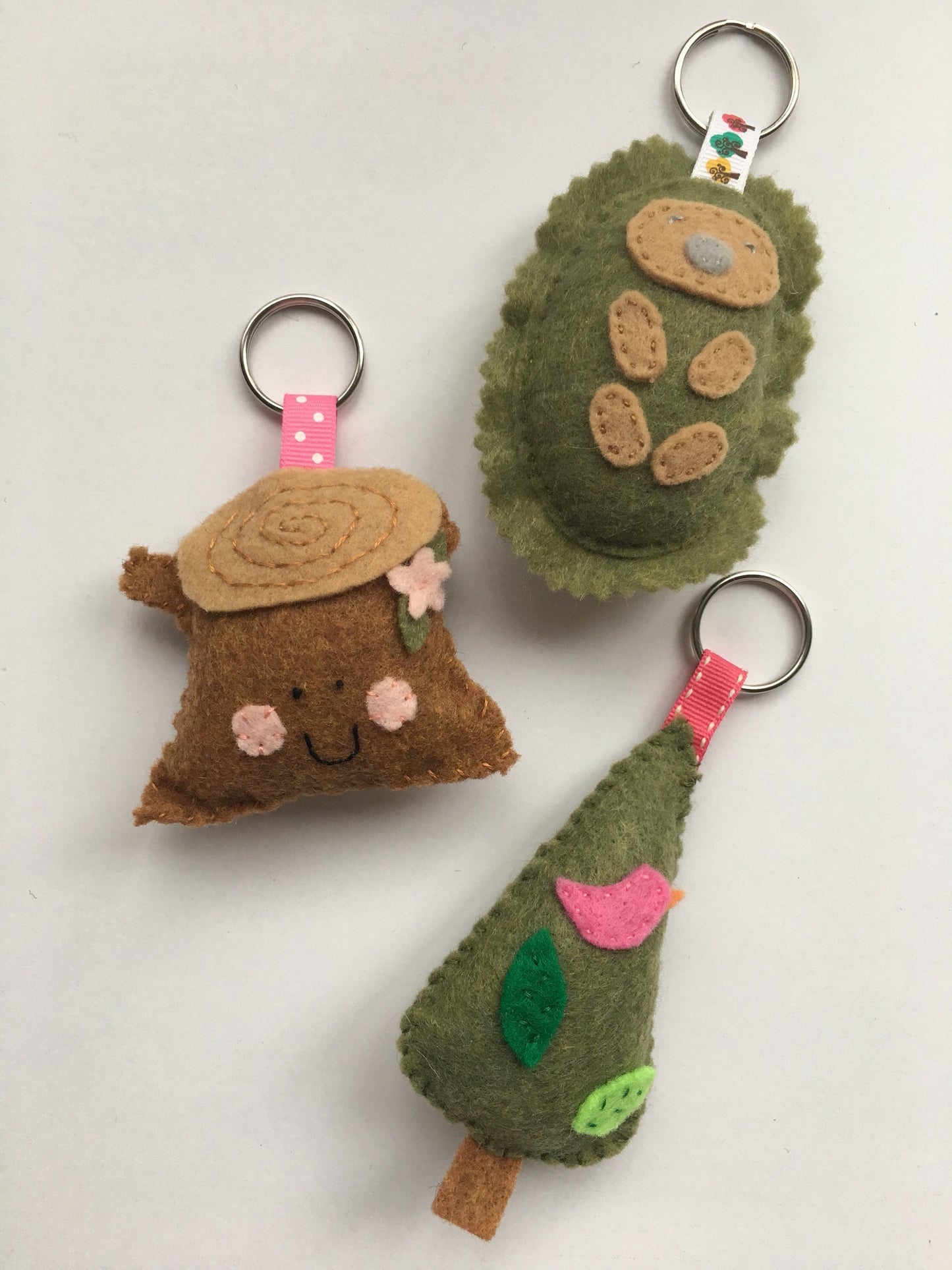 Happy Tree Stump Woodland Forest Felt Keychain Kawaii Keychain Large Keychains for Kids Backpack Accessories Backpack Keychains