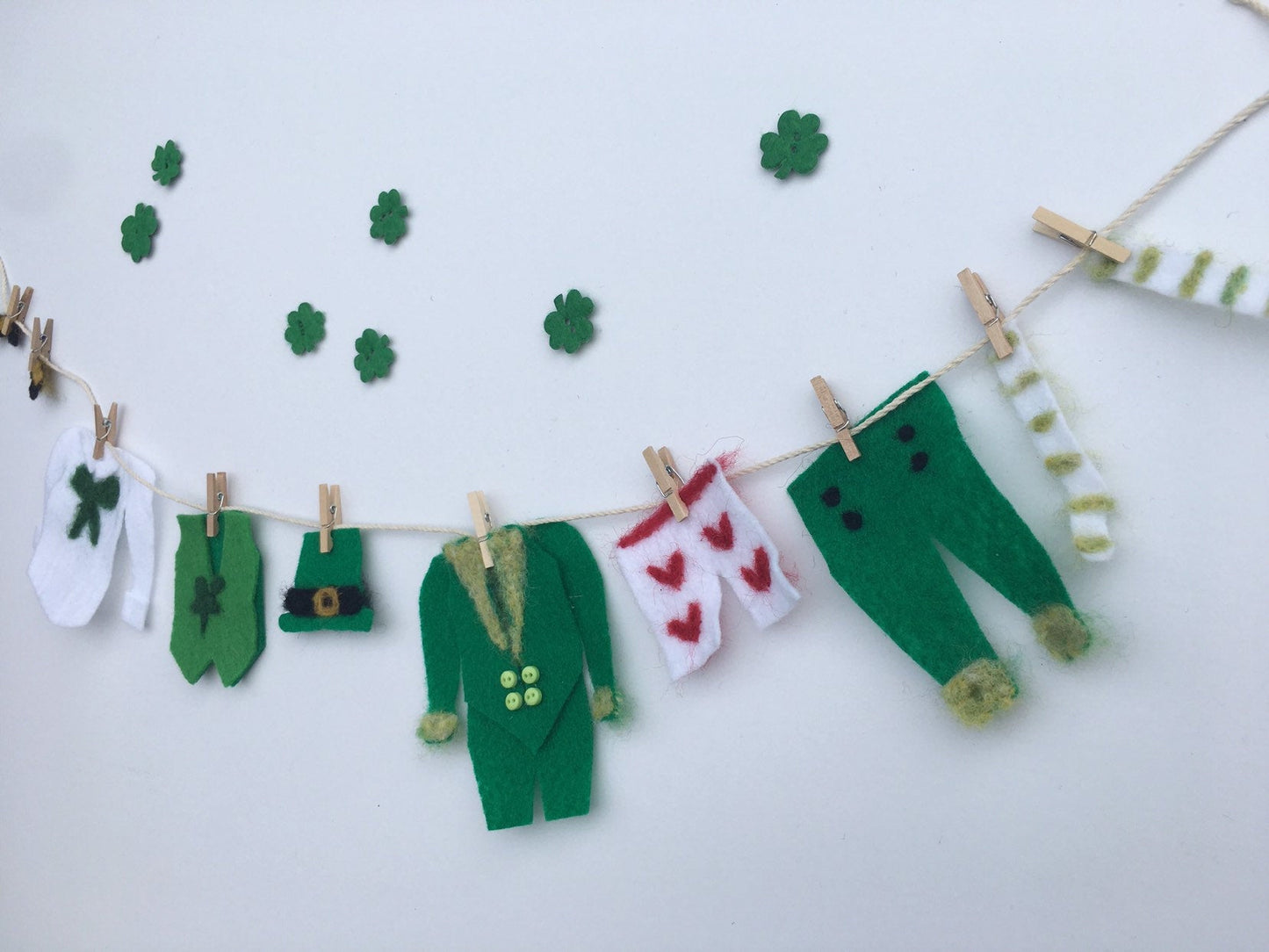 Miniature Felted Leprechaun's Clothesline Banner Decoration St. Patrick's Day Bunting Garland Wall Hanging