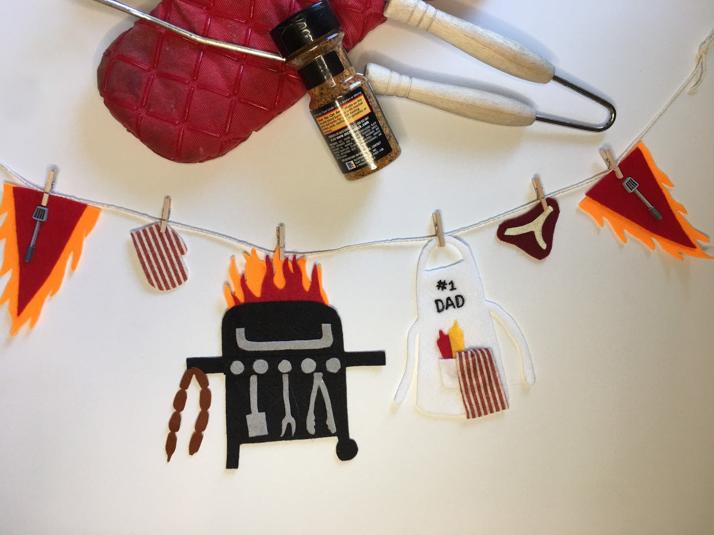 Grilling Master Barbecue Miniature Felt Clothesline Banner Garland Bunting Wall Hanging Decoration for Father’s Day