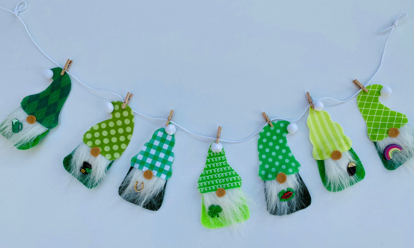 Set of 3 Gnome Miniature Holiday Felt Banner Garland Bunting Wall Hanging Decorations