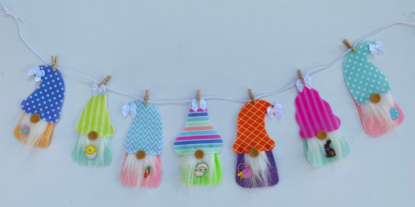 Set of 3 Gnome Miniature Holiday Felt Banner Garland Bunting Wall Hanging Decorations