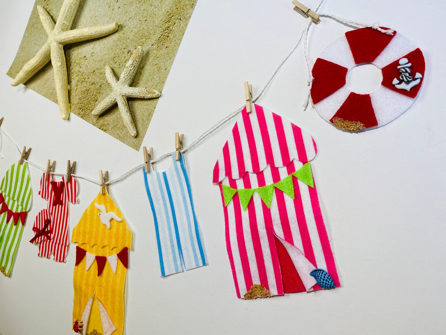 Old Fashioned Bathing Suit Miniature Felt Clothesline Beach Tent Garland Bunting Wall Hanging Decoration for Summer