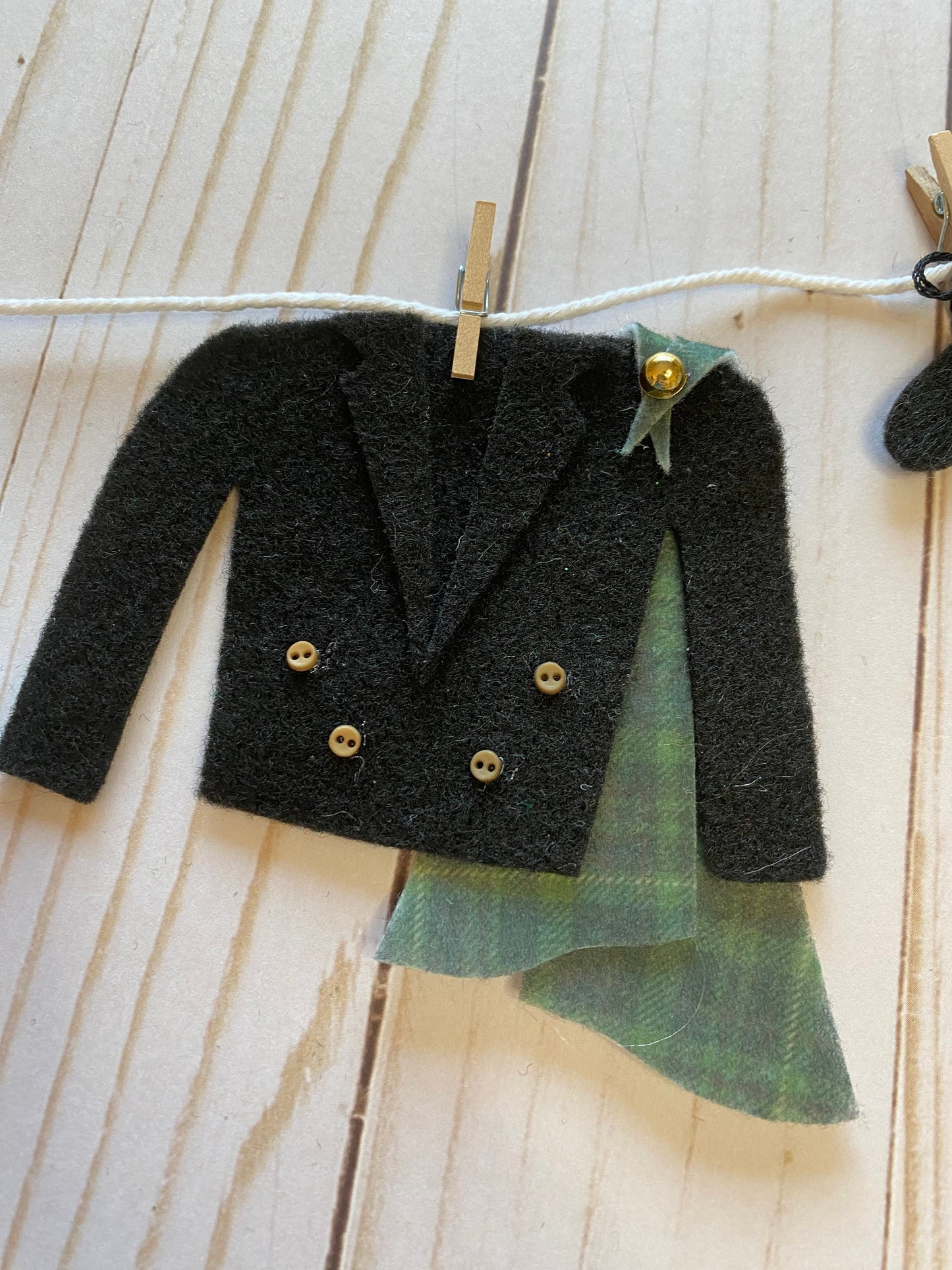 Scottish Bagpiper’s Clothesline Banner, Irish Kilt Miniature Felt Garland, Wall Hanging Decoration for St. Patrick’s Day